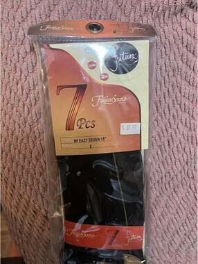 Fashion Source Futura NF Eazy Seven 18" Hair Extensions